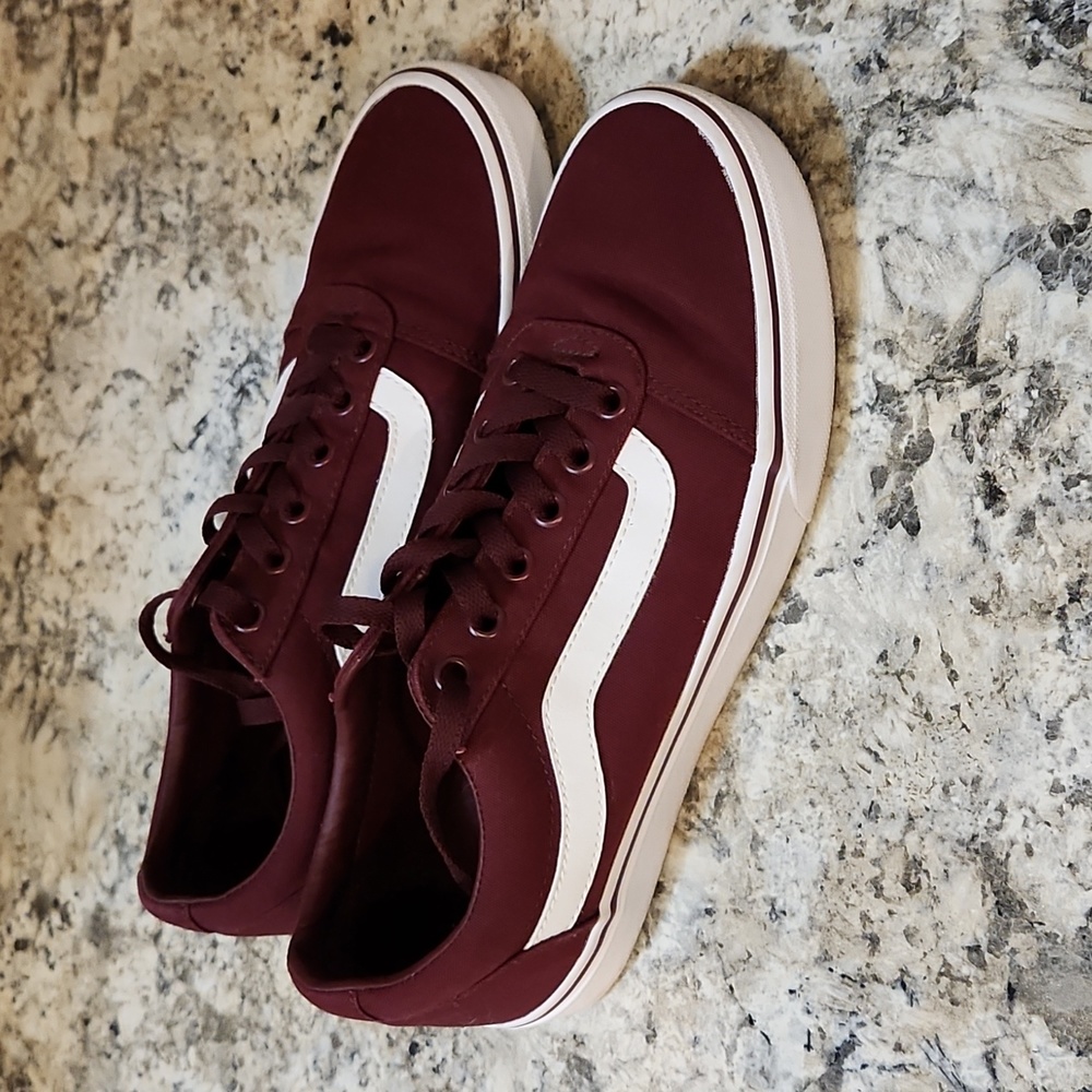 Vans - Picture 3 of 6